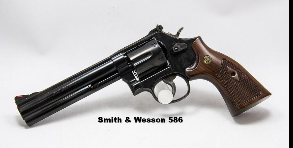 Smith&WEsson 586.jpg